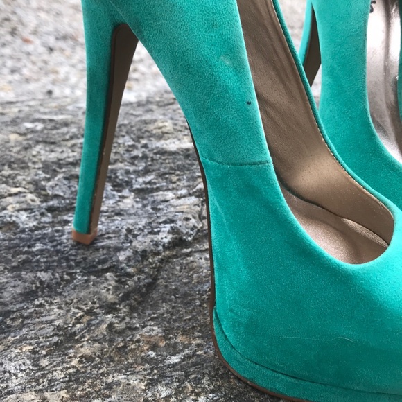 Sharp Teal high heeled shoes Charlotte Russe - Picture 6 of 8